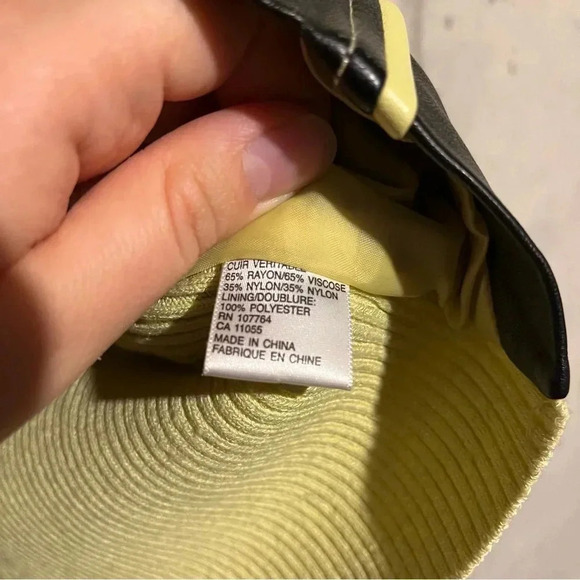 One Girl Who Like Green And Black Leather Ribbed Stretch Jacket Women’s Small S - Picture 5 of 9